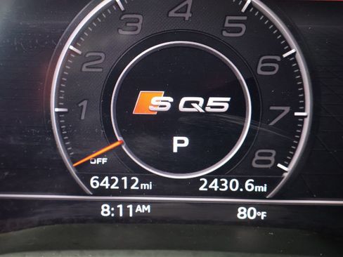 Used 2018 Audi SQ5 Prestige w/ Prestige Package AWD/4WD image 39