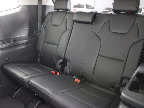 Used 2022 Kia Telluride SX w/ SX Prestige Package image 16