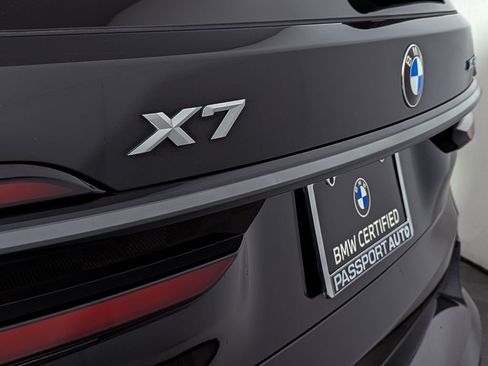Used 2024 BMW X7 xDrive40i w/ M Sport Package AWD/4WD image 12