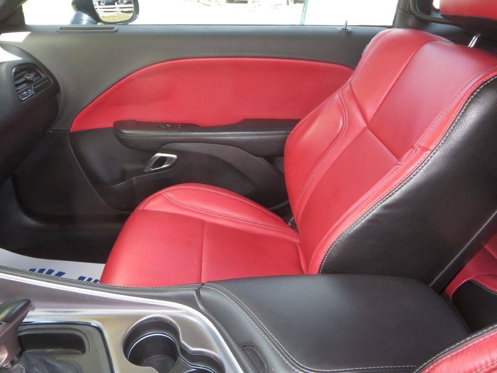 Used 2019 Dodge Challenger GT RWD image 22