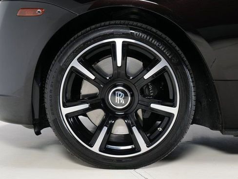 Used 2018 Rolls-Royce Dawn image 9