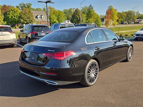 Used 2024 Mercedes-Benz C 300 4MATIC Sedan image 3