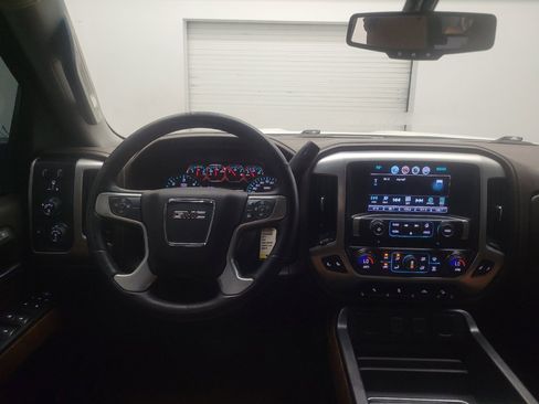 Used 2017 GMC Sierra 1500 SLT w/ SLT Premium Package AWD/4WD image 22