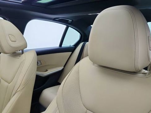 Used 2025 BMW 330i Sedan image 33