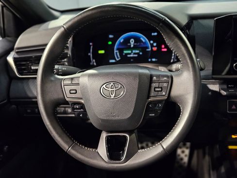 Used 2025 Toyota Camry SE image 26