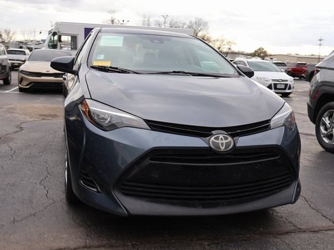 Used 2018 Toyota Corolla L image 10