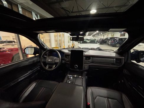 Used 2023 Ford Expedition Max Limited AWD/4WD image 5