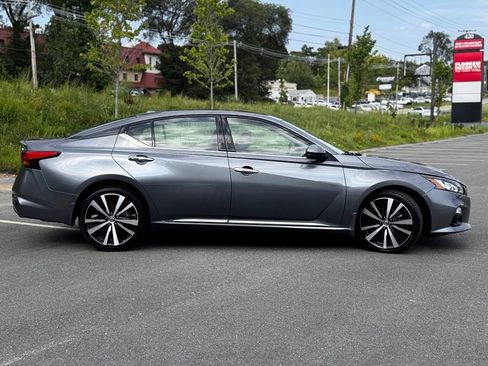 Used 2019 Nissan Altima 2.5 Platinum AWD/4WD image 7