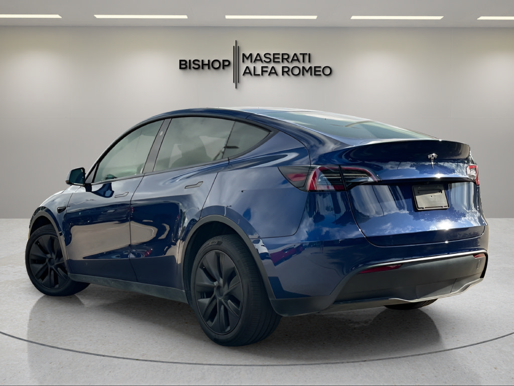 Used 2025 Tesla Model Y Long Range AWD/4WD image 3