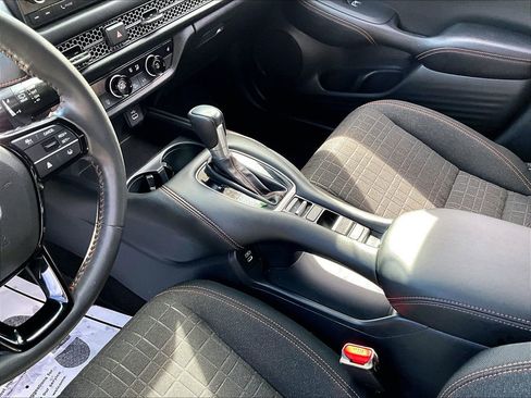 Used 2024 Honda HR-V Sport image 13