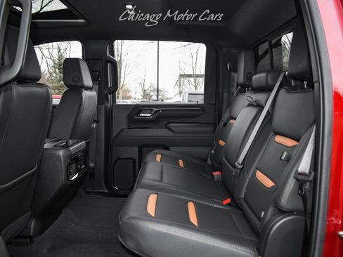 Used 2024 GMC Sierra 2500 AT4 w/ AT4 Premium Plus Package image 32