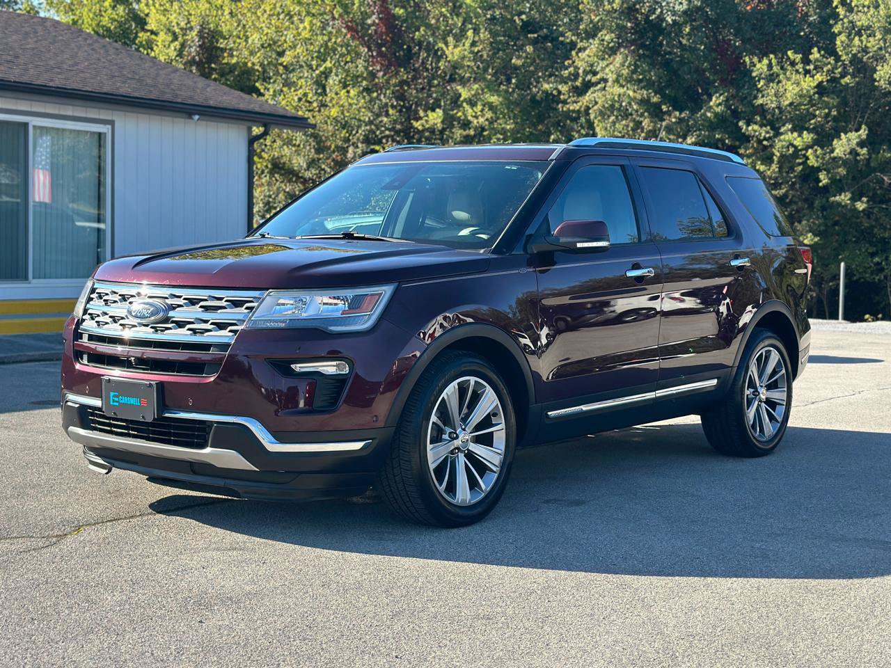 Used 2018 Ford Explorer Limited w/ Equipment Group 301A AWD/4WD image 8