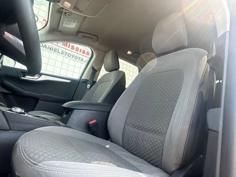 Used 2020 Ford Escape SE FWD image 10