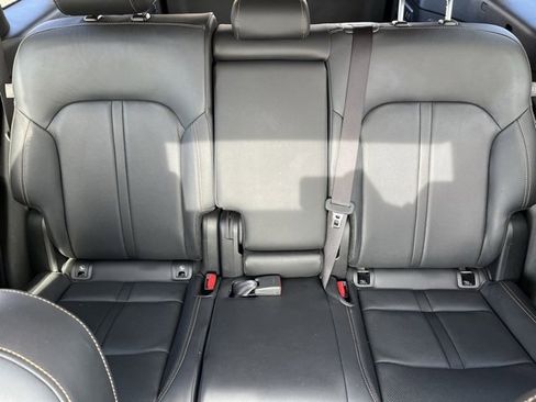 Used 2025 MAZDA CX-70 3.3 Turbo w/ Preferred Package image 19