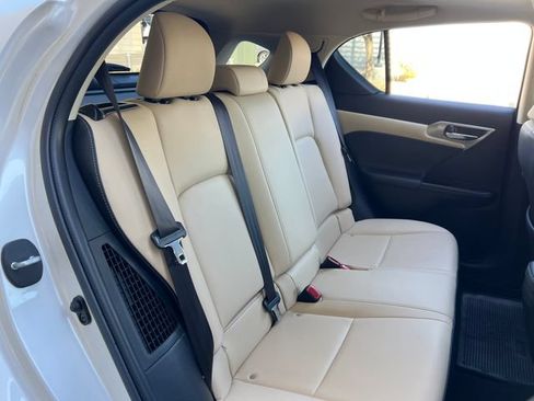 Used 2016 Lexus CT 200h w/ Navigation Package FWD image 50