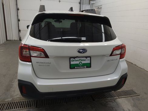 Used 2019 Subaru Outback 2.5i Limited AWD/4WD image 6