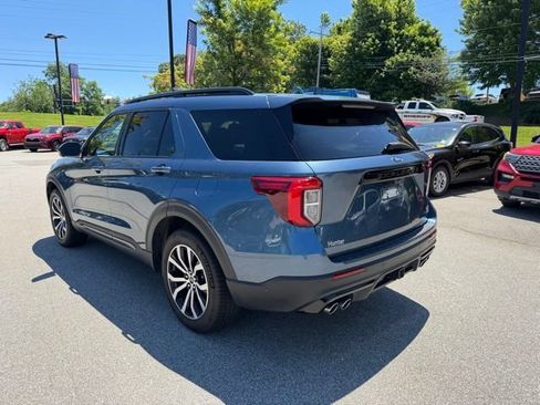 Used 2020 Ford Explorer ST w/ Premium Technology Package AWD/4WD image 3