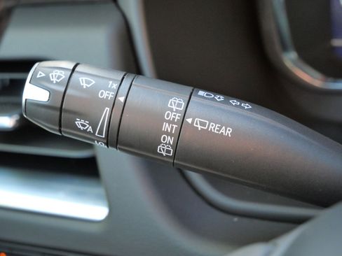 Used 2024 Chevrolet Tahoe LT image 32