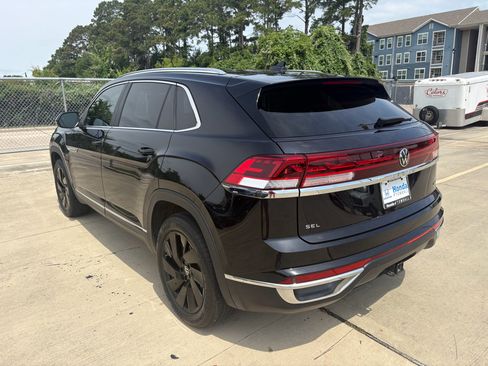 Used 2024 Volkswagen Atlas Cross Sport SEL AWD/4WD image 6