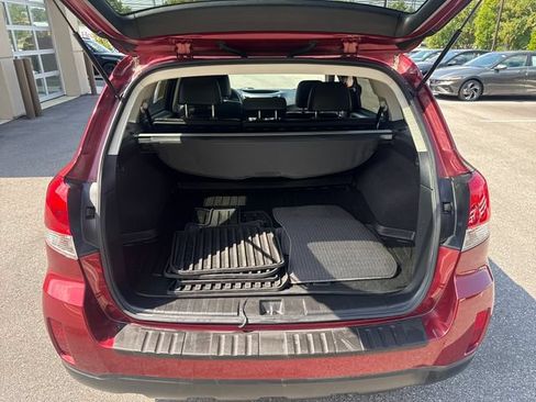 Used 2014 Subaru Outback 2.5i Limited w/ Moonroof Package AWD/4WD image 23