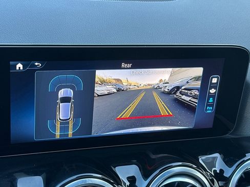 Certified 2025 Mercedes-Benz GLA 250 4MATIC image 19