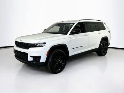 Used 2023 Jeep Grand Cherokee L Laredo