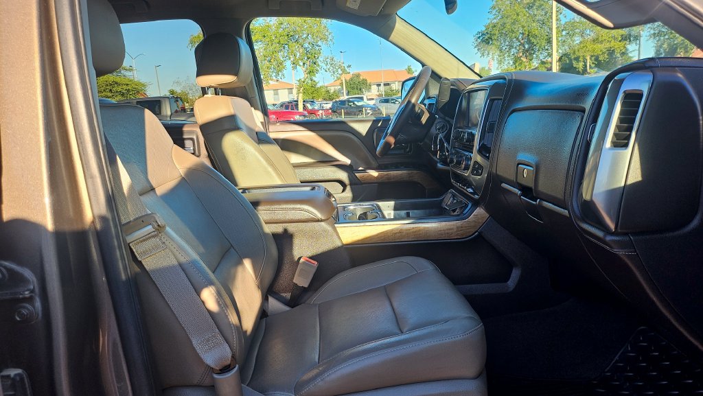 Used 2015 Chevrolet Silverado 1500 LTZ w/ Texas Edition, 1LZ Trim RWD image 19