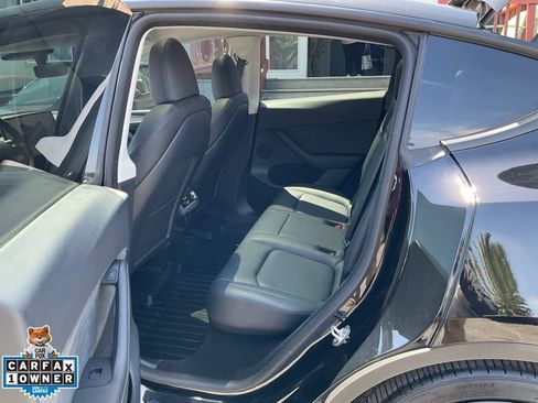 Used 2023 Tesla Model Y Performance AWD/4WD image 7