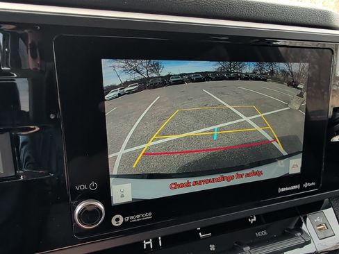 Used 2023 Toyota Tundra SR AWD/4WD image 18