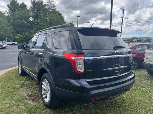Used 2011 Ford Explorer XLT w/ 202A Rapid Spec Order Code AWD/4WD image 3