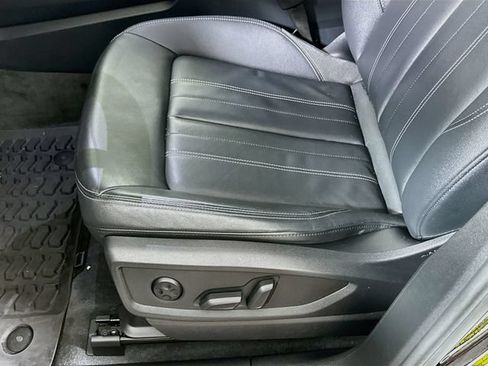 Used 2023 Audi Q5 2.0T Premium w/ Convenience Package AWD/4WD image 19
