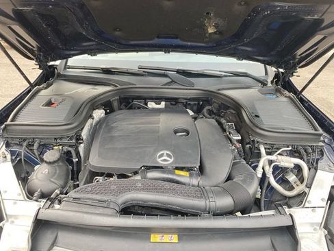 Used 2021 Mercedes-Benz GLC 300 4MATIC image 29