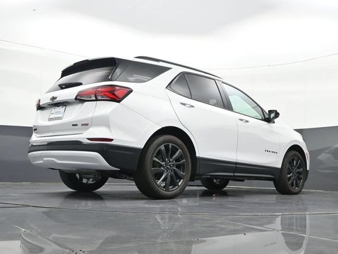 Certified 2024 Chevrolet Equinox RS AWD/4WD image 34