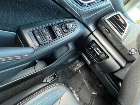 Used 2023 Subaru Crosstrek 2.5i Limited w/ Moonroof Package image 28