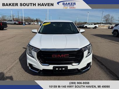 Used 2024 GMC Terrain SLE