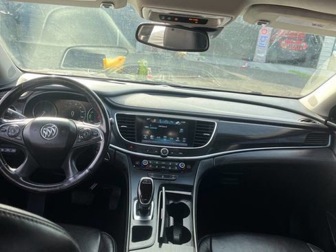 Used 2018 Buick LaCrosse Premium image 2