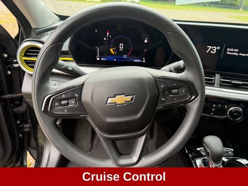 Used 2024 Chevrolet Trax LT FWD image 15