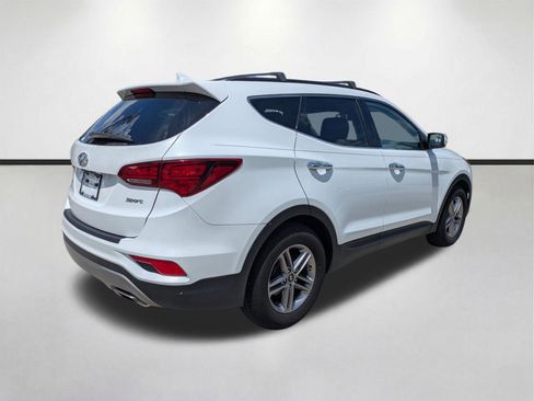 Used 2017 Hyundai Santa Fe Sport FWD image 5
