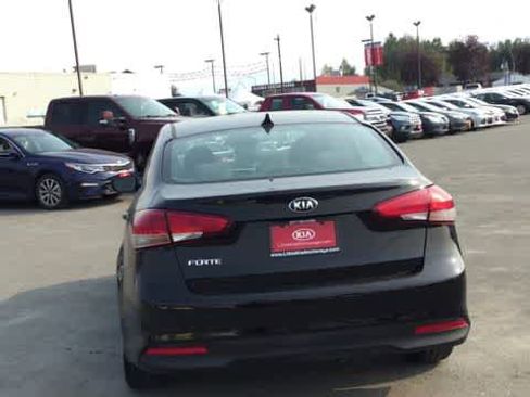 Used 2018 Kia Forte LX image 8