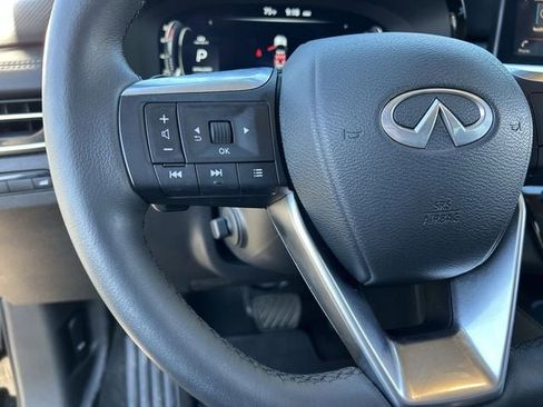 Certified 2025 INFINITI QX60 Luxe w/ Vision Package AWD/4WD image 25