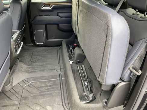 Used 2022 Chevrolet Silverado 1500 High Country w/ High Country Premium Package AWD/4WD image 43