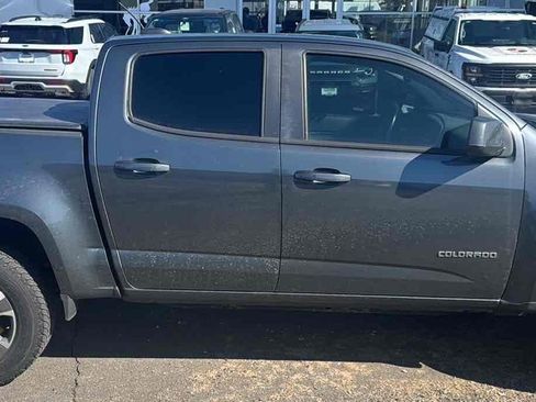 Used 2015 Chevrolet Colorado Z71 image 3