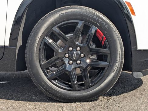 Used 2023 Chevrolet Traverse Premier w/ Redline Edition FWD image 11