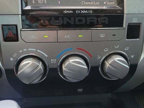 Used 2019 Toyota Tundra SR5 w/ SR5 Upgrade Package AWD/4WD image 15