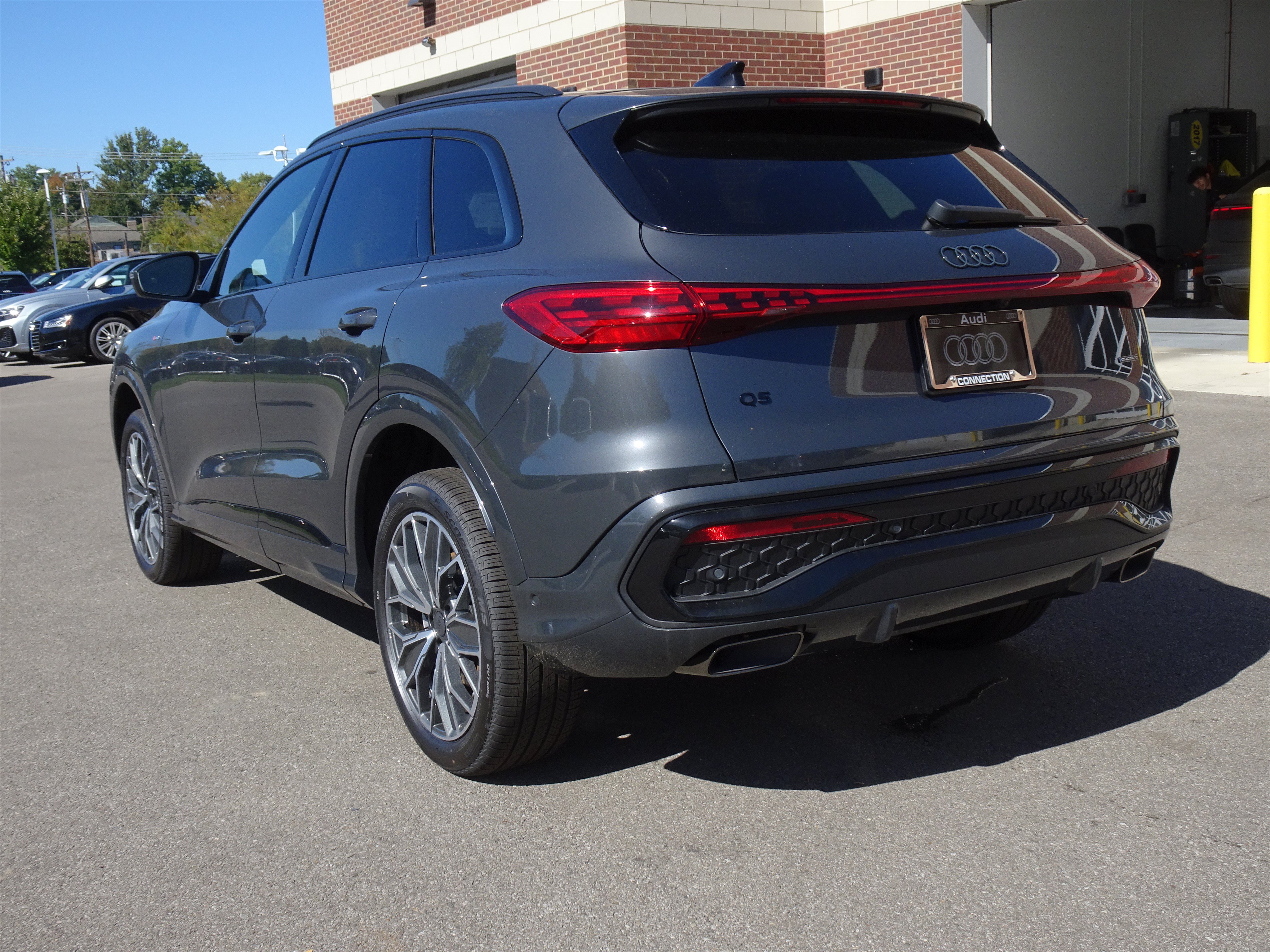 New 2026 Audi Q5 Premium Plus AWD/4WD image 3