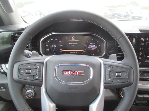 New 2026 GMC Sierra 1500 SLT w/ SLT Premium Package AWD/4WD image 16