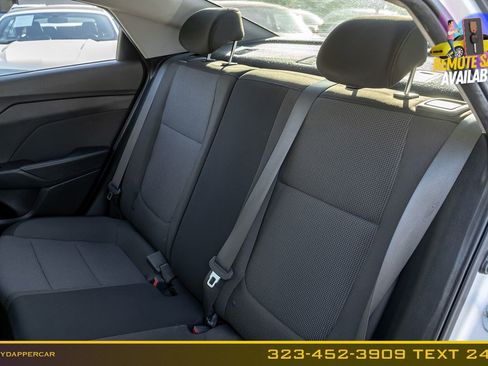 Used 2019 Hyundai Accent SE FWD image 14