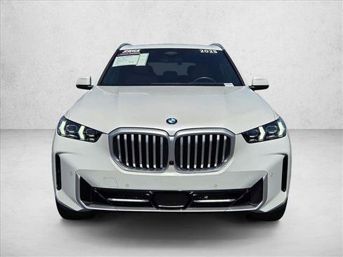 Certified 2025 BMW X5 sDrive40i w/ Premium Package RWD image 2