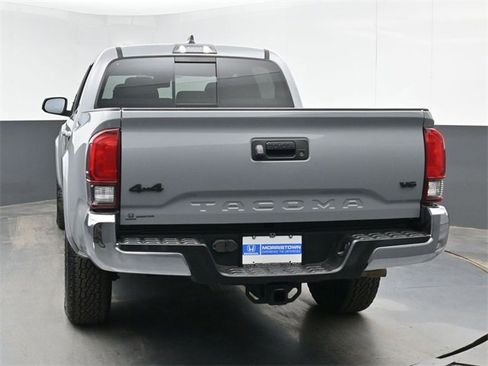Used 2020 Toyota Tacoma SR5 image 7