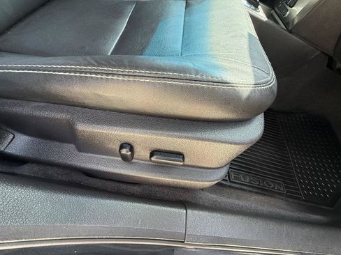 Used 2012 Ford Fusion SEL image 17